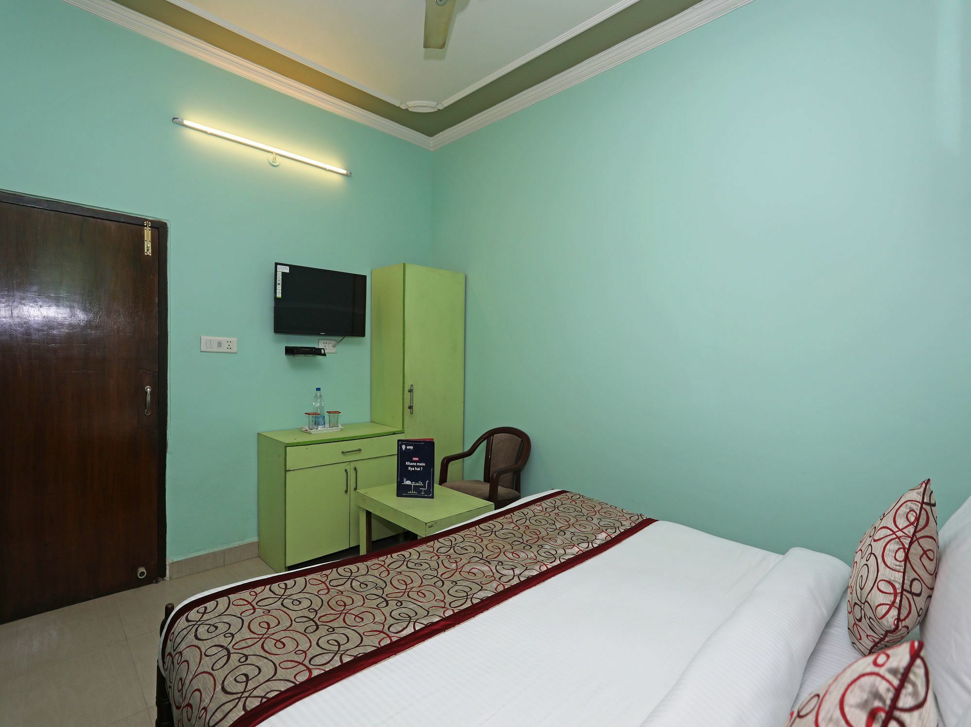 Oyo 11312 Aero Capital Hotel New Delhi Ngoại thất bức ảnh